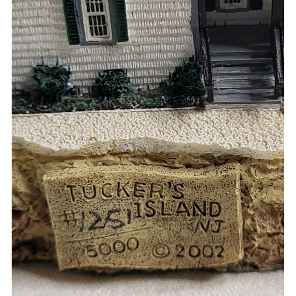 Harbour Lights 2002 Lighthouse Figurine #276 Tucker's Island New Jersey - Picture 6 of 7